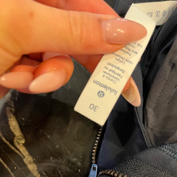 Men Lululemon pants - Picture 3 of 3